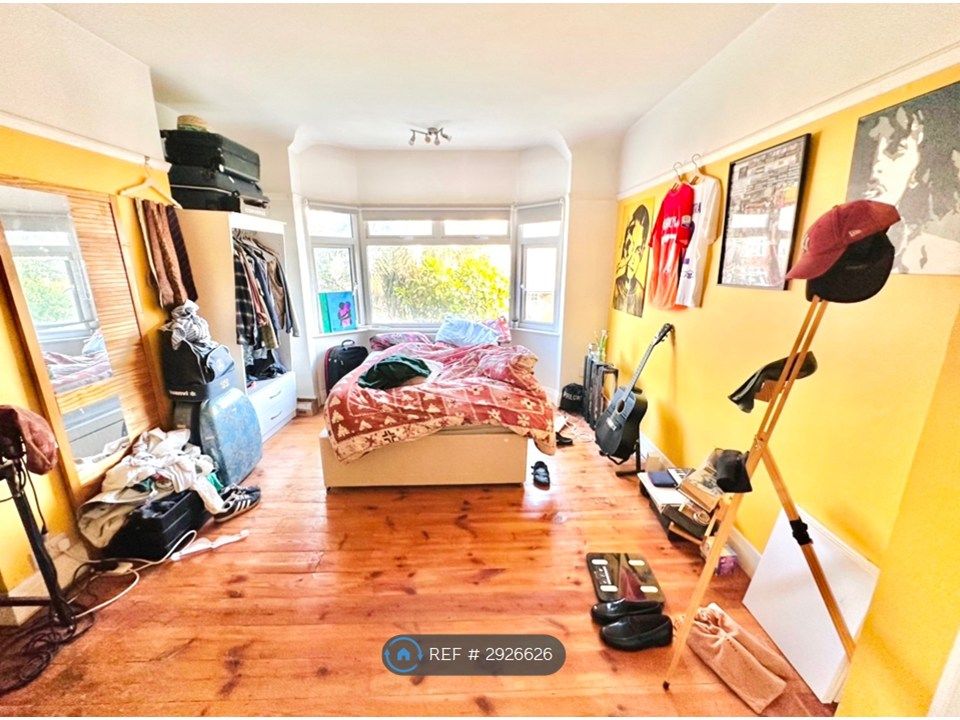 Property photo 3 of 14