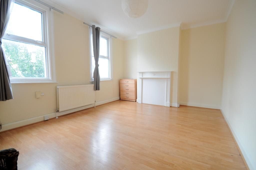 Property photo 3 of 8 Photo 3