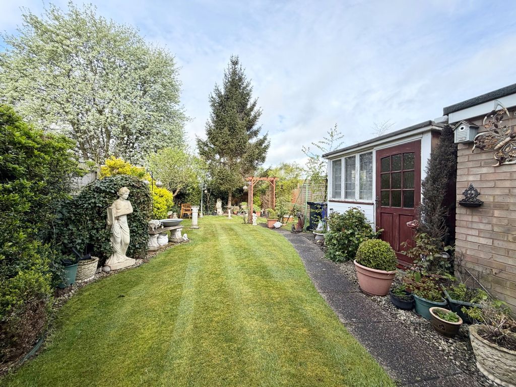 Property photo 2 of 26