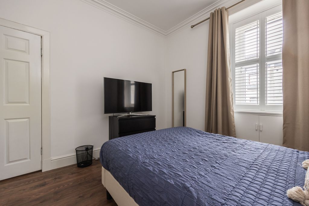 Additional image 9 of 2 bed flat for sale66 High Street, Bonnyrigg EH19
