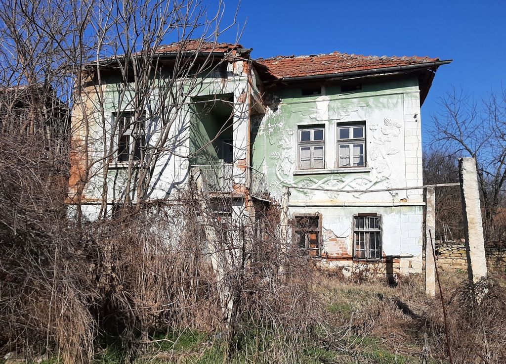 Property photo 1 of 7
