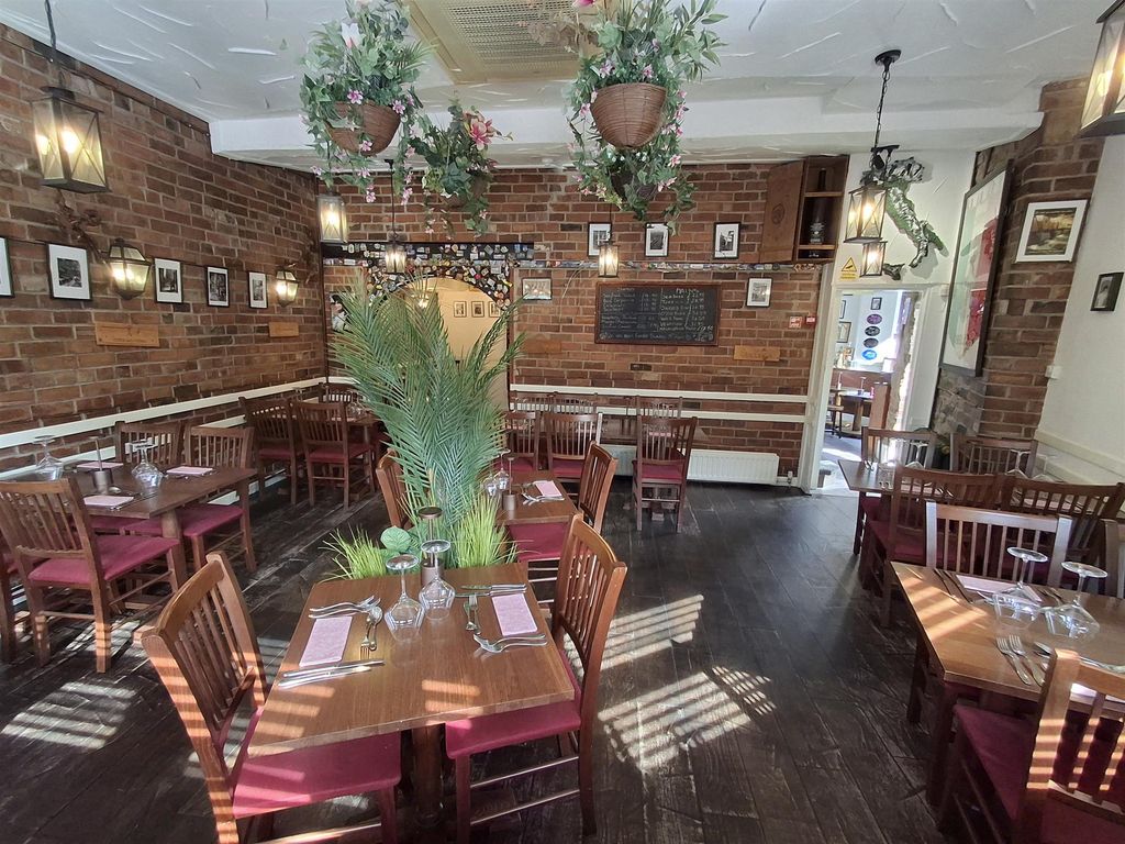 Property photo 1 of 6 Photo 0