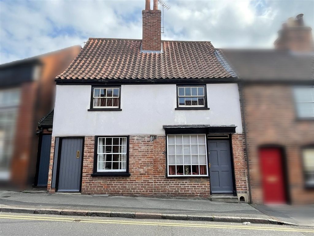 Property photo 1 of 16