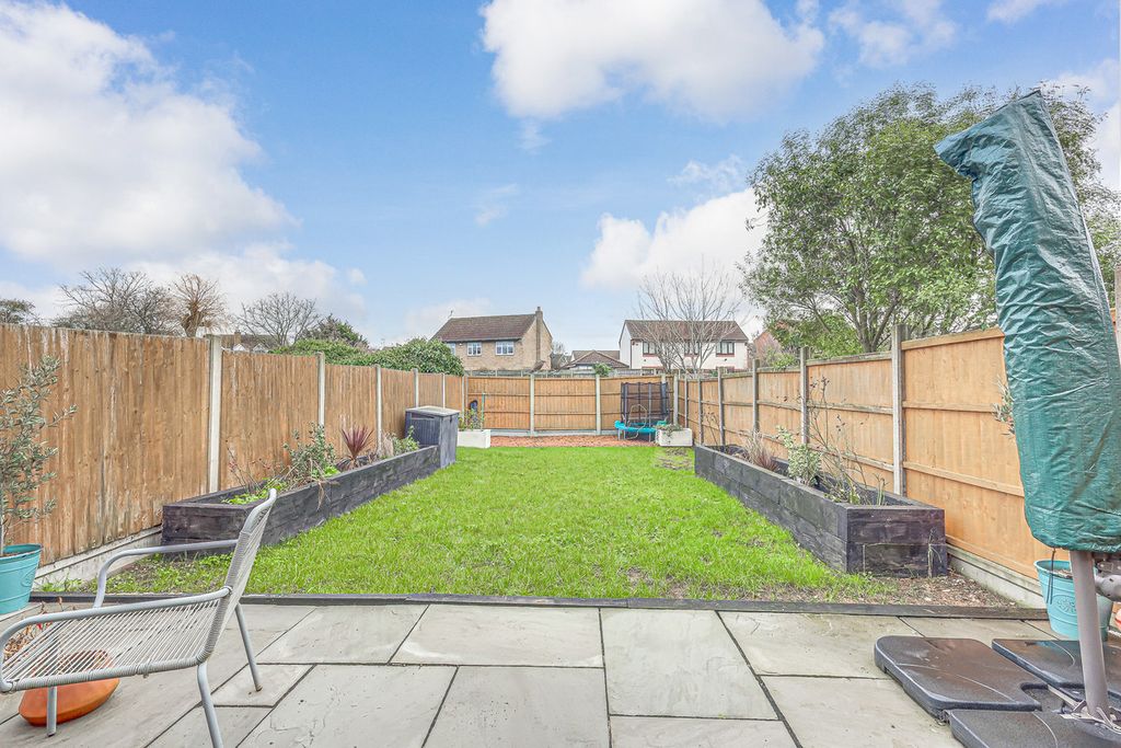 Property photo 2 of 19