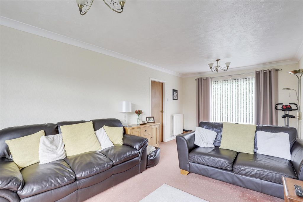 Property photo 2 of 15 29016.Jpg