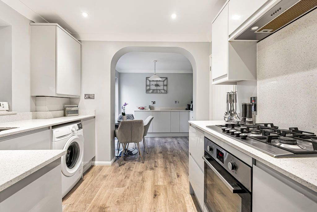 Property photo 2 of 31 Kitchen/ Diner