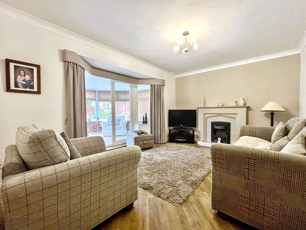Property photo 3 of 17