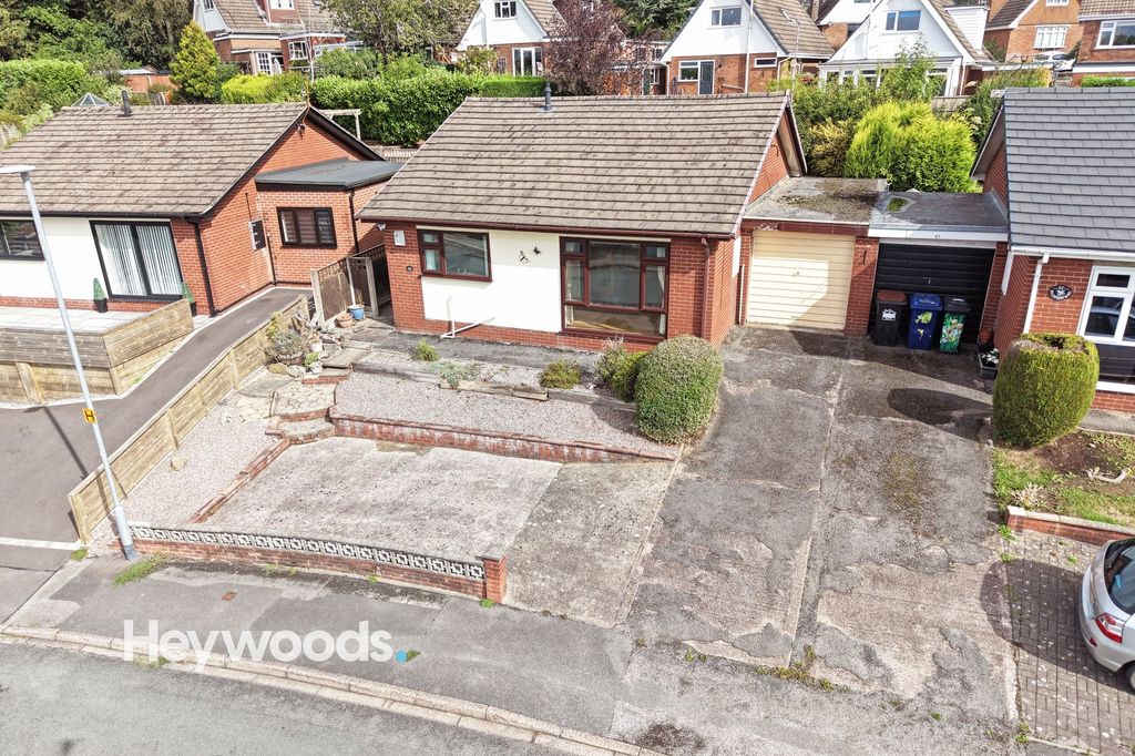 Property photo 1 of 37
