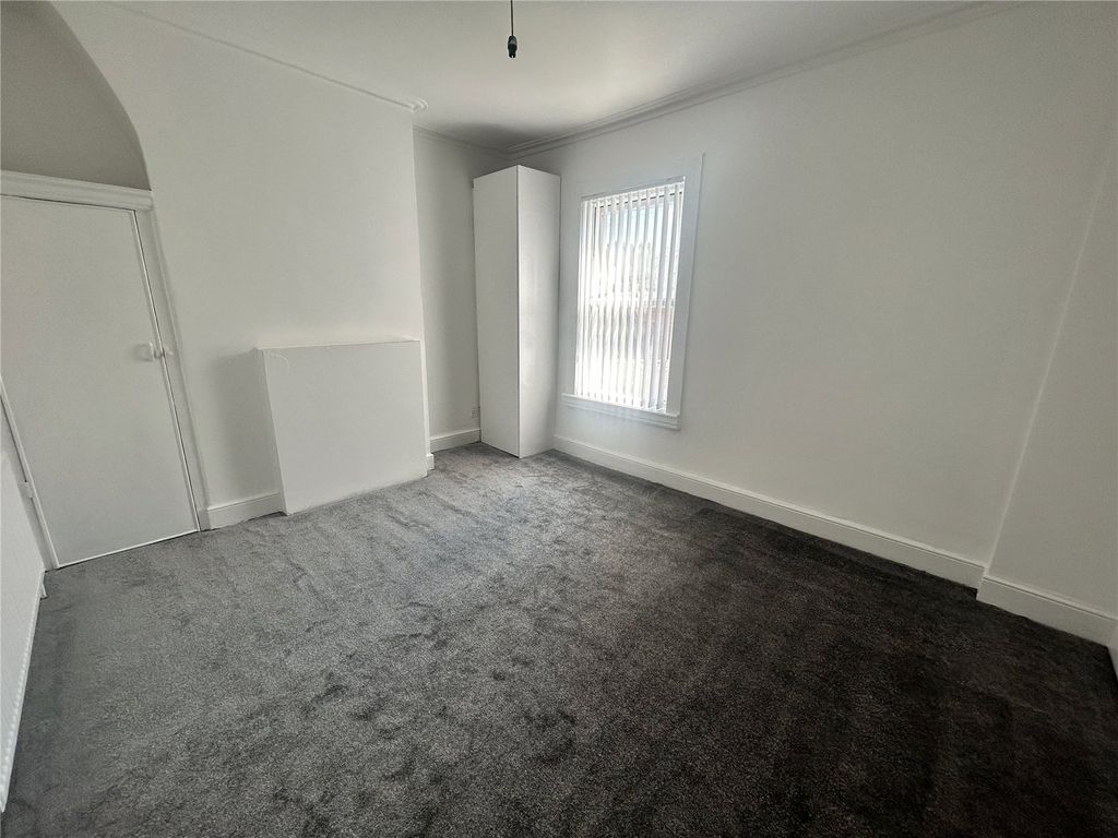 Property photo 3 of 8 Picture No. 07