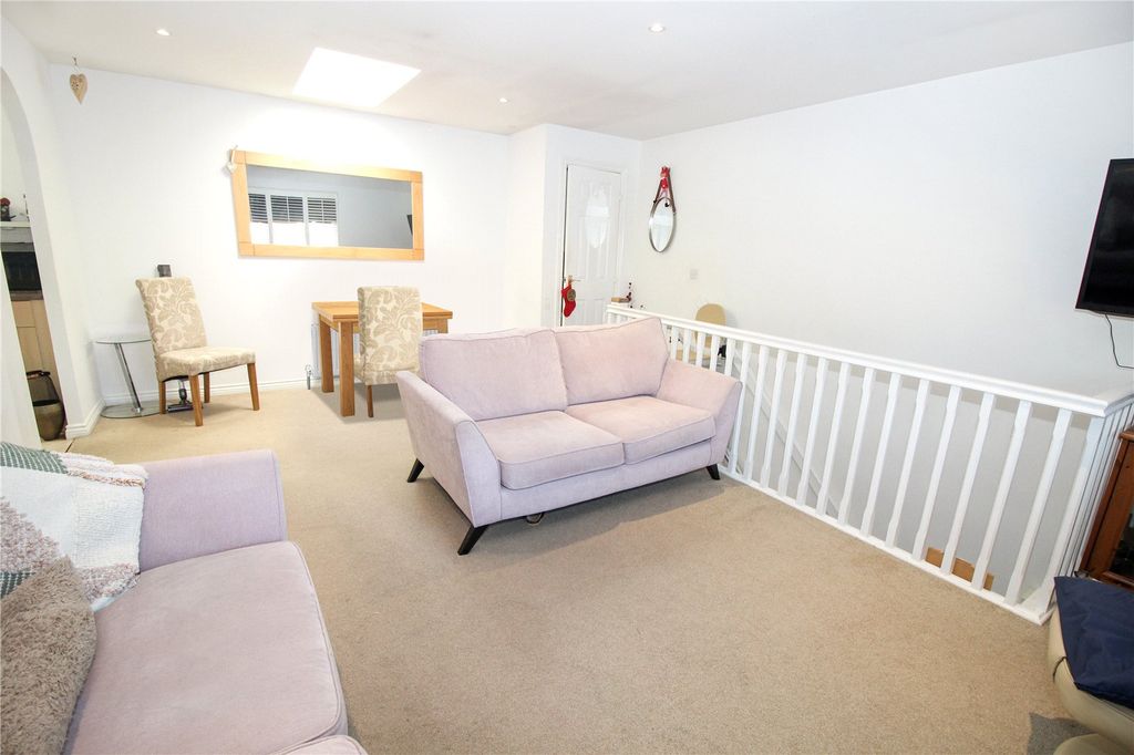 Property photo 2 of 11 Picture No. 07