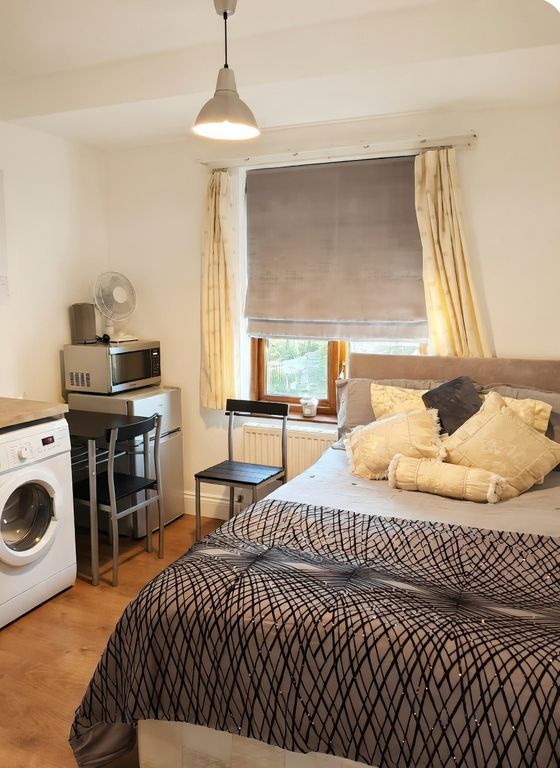 Property photo 1 of 4