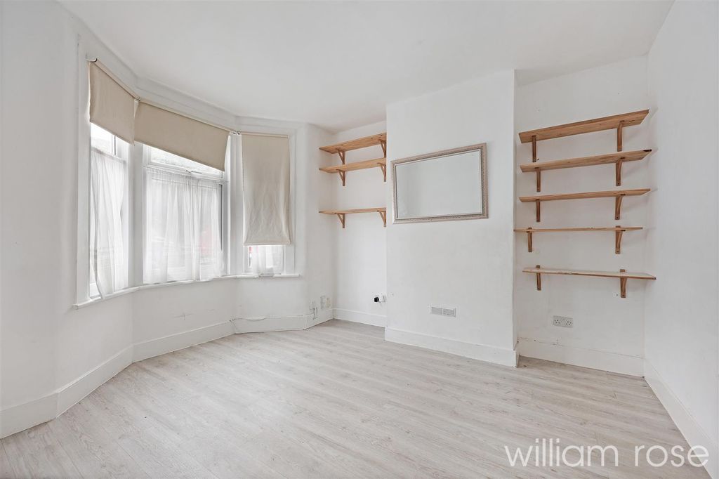 Property photo 2 of 14 4D4A3595.Jpg