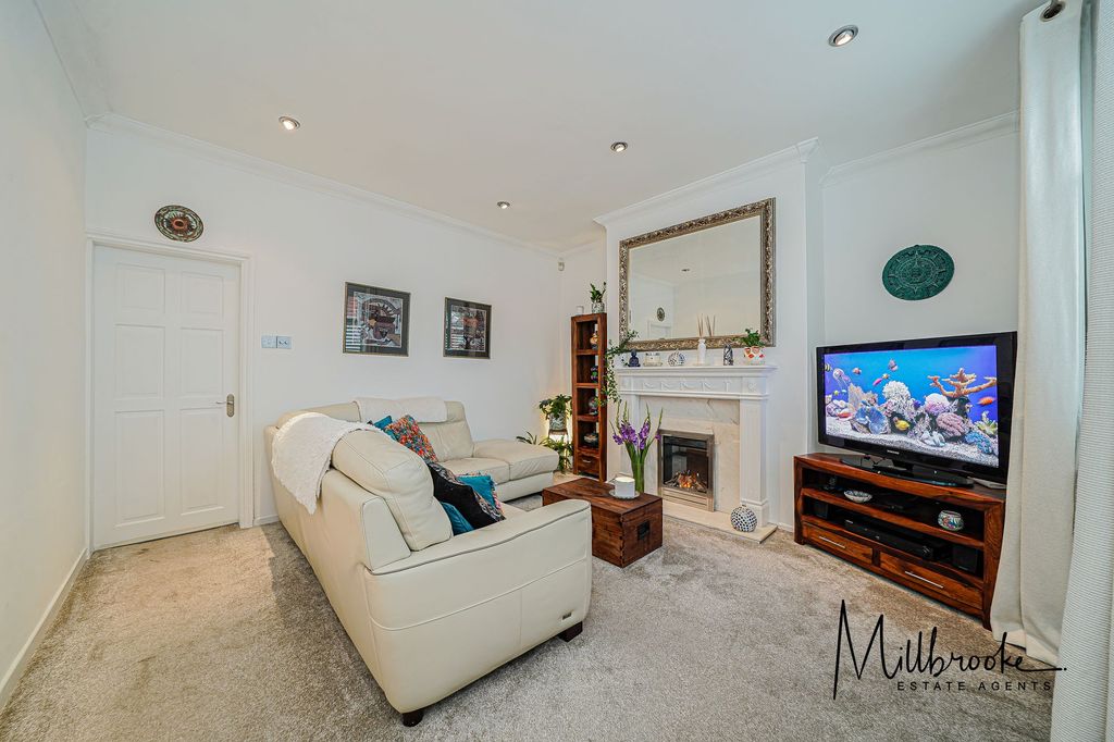 Property photo 2 of 29