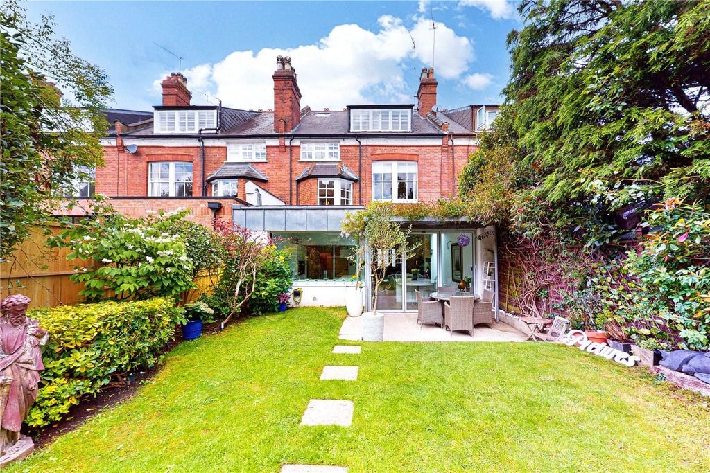 Property photo 1 of 22 Garden