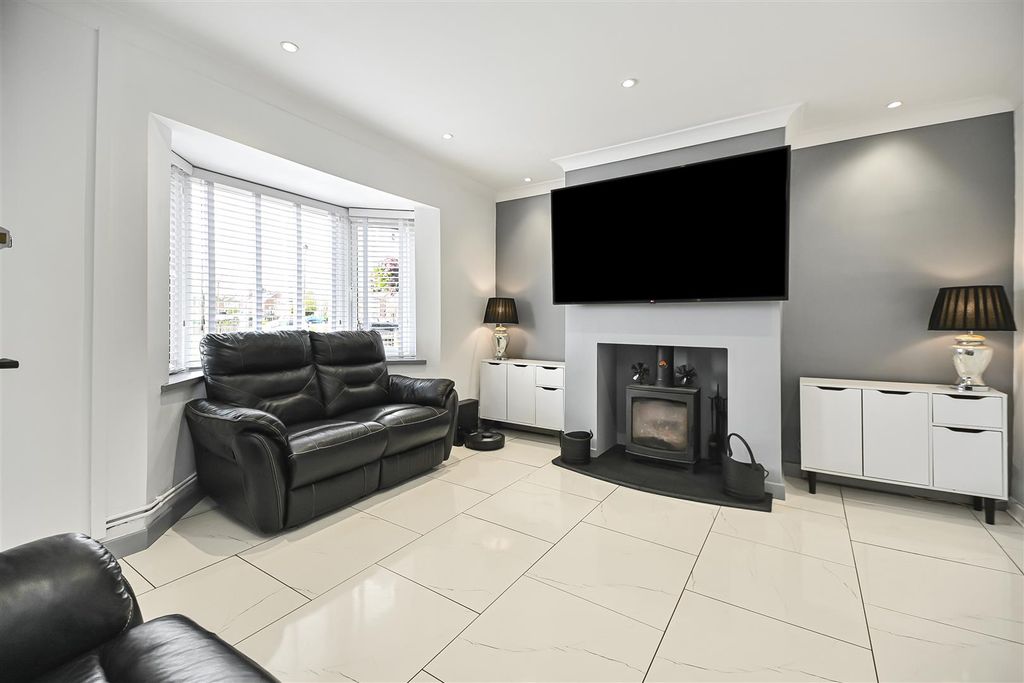 Property photo 3 of 59 19 Shelley Street Sitting Room (3).Jpg