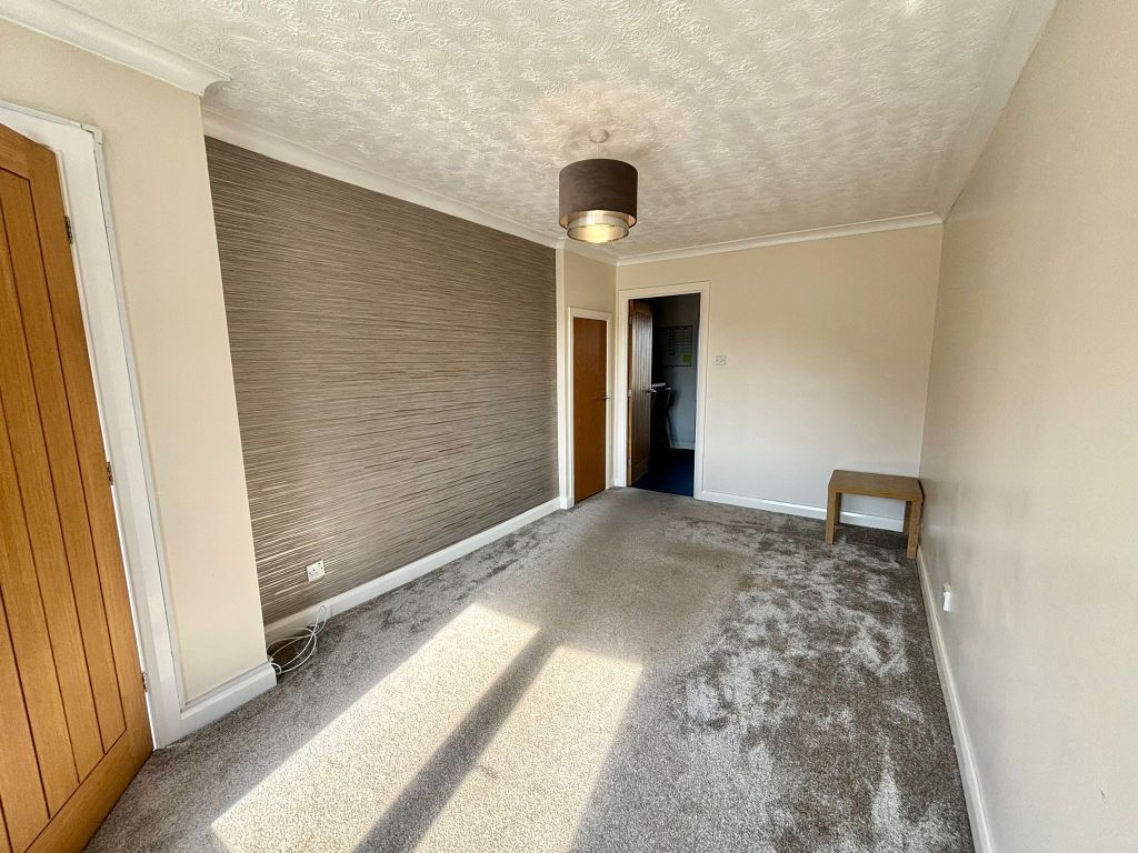 Property photo 2 of 11 Balcony