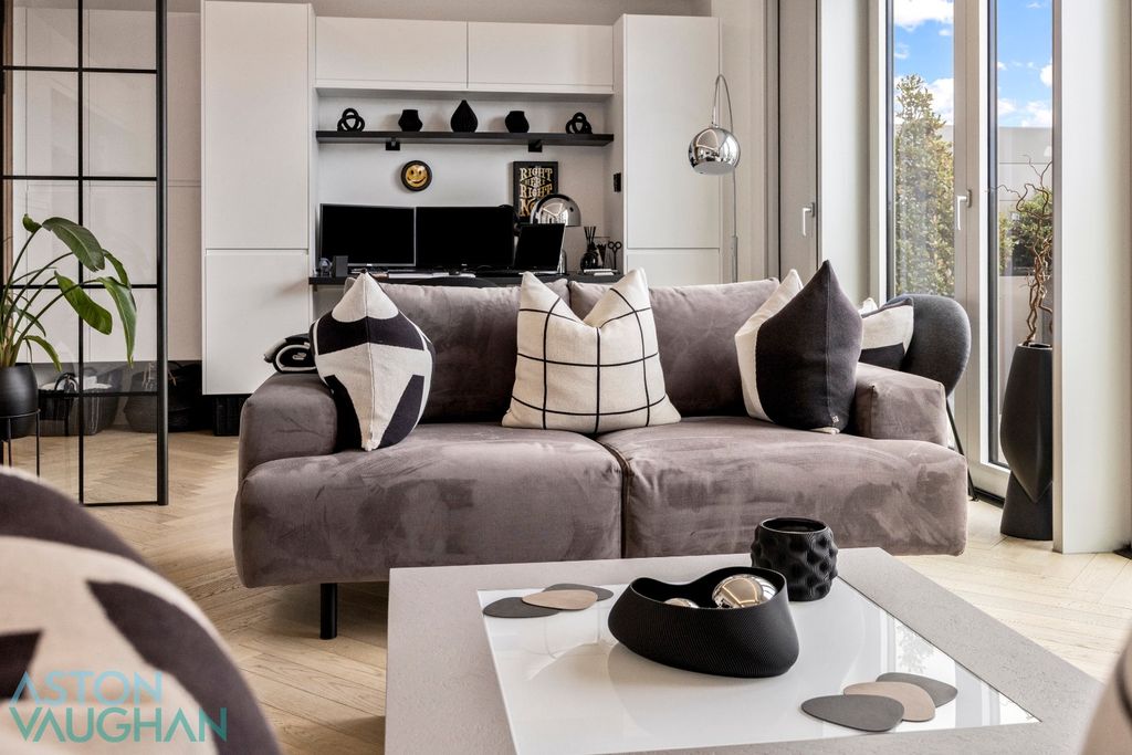 Property photo 3 of 45 5535215