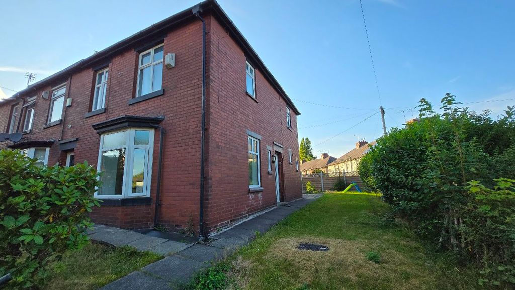 Property photo 2 of 23