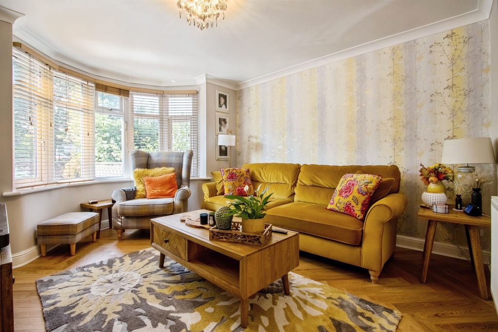 Property photo 3 of 17