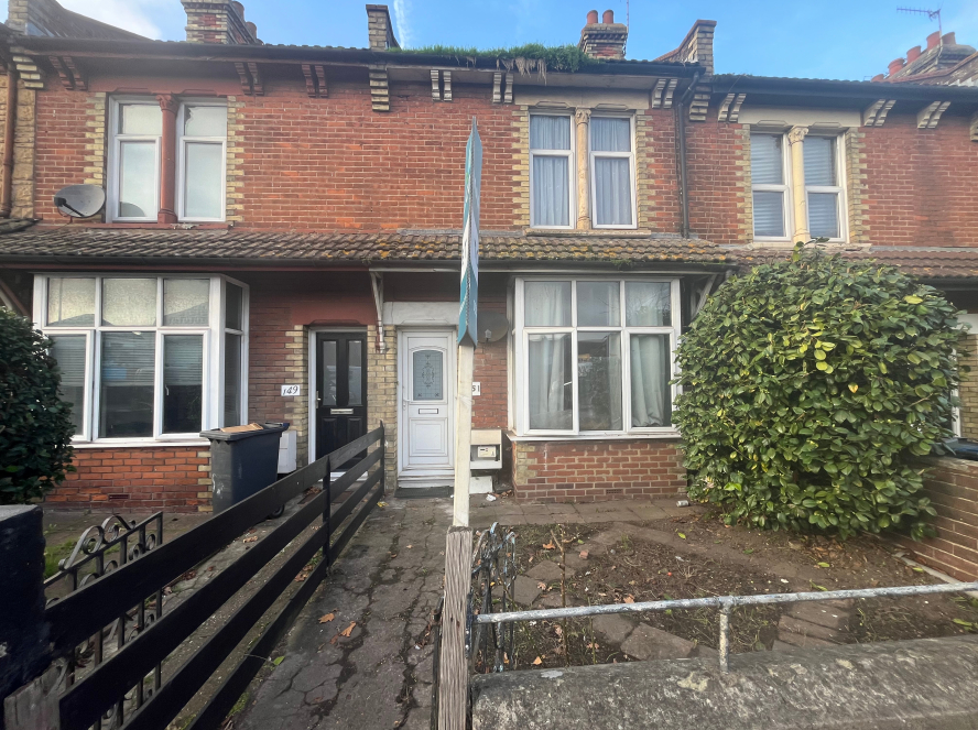 Property photo 1 of 5