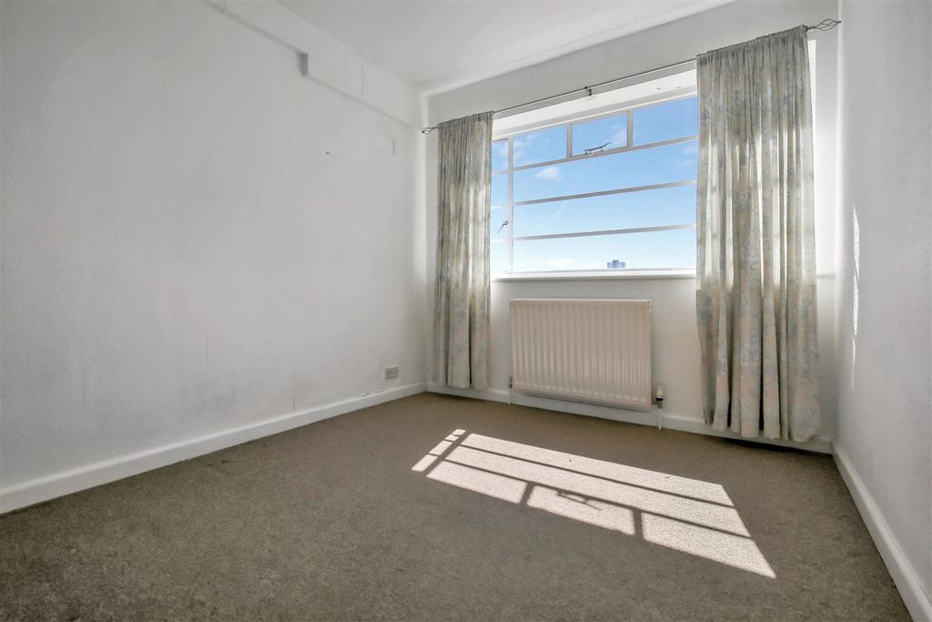 Property photo 3 of 6 Img_0666.Jpg