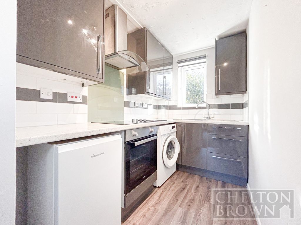 Property photo 2 of 23 Kitchen