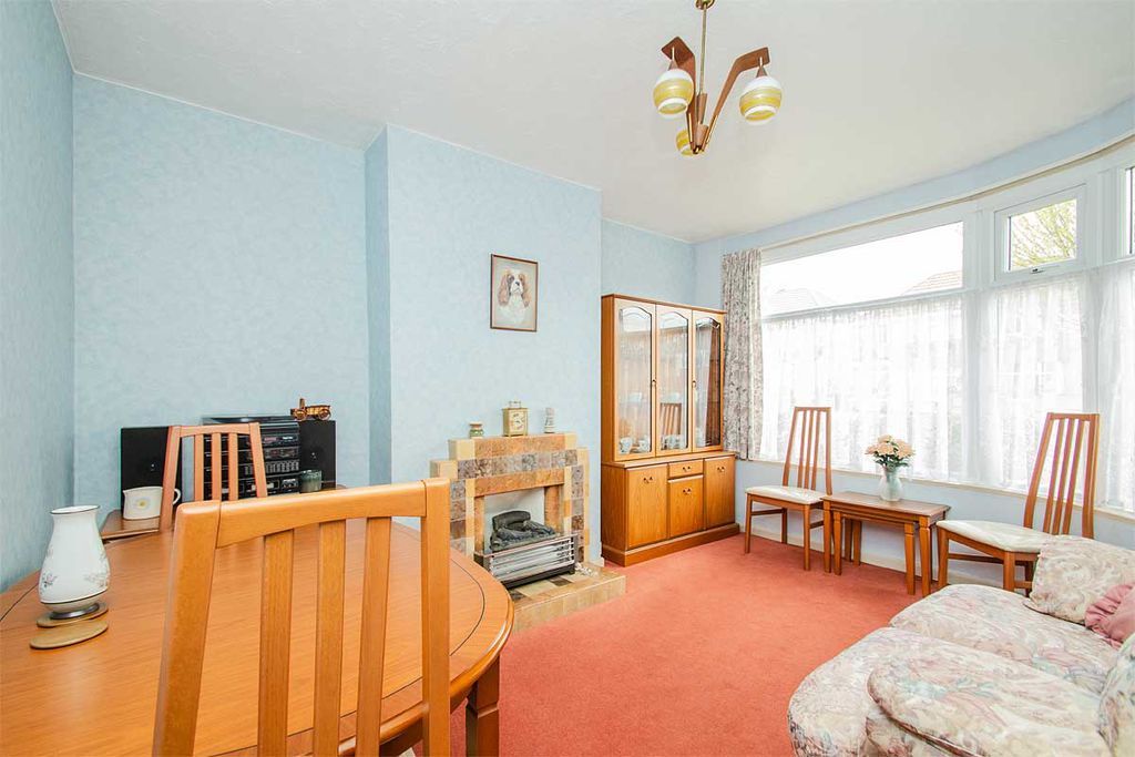 Property photo 3 of 25 Photo 4