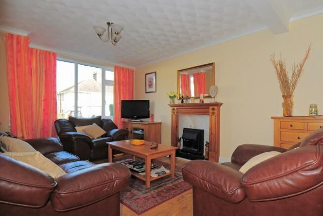 Property photo 3 of 4 Living