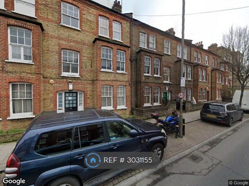 Property photo 1 of 14 2 Bed Garden Flat Queenstown Road