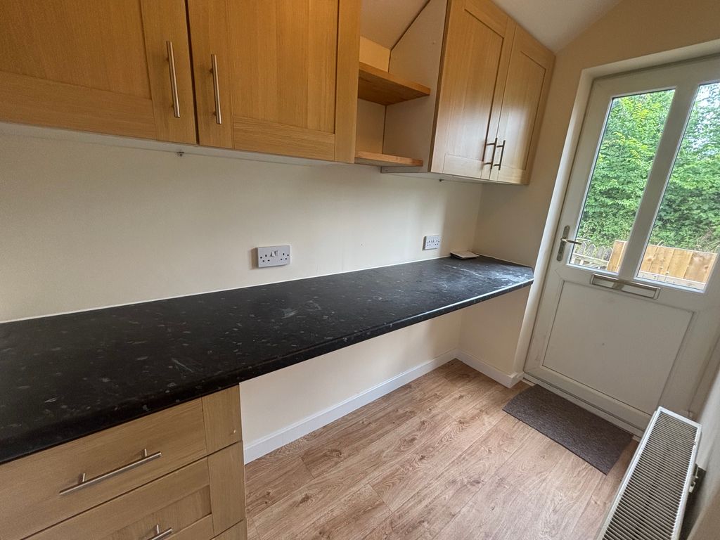 Property photo 3 of 10 Image