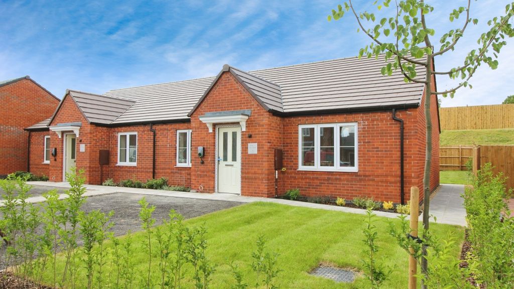 Property photo 1 of 7 Thornbury 89 Used For Plot 31Thorndale