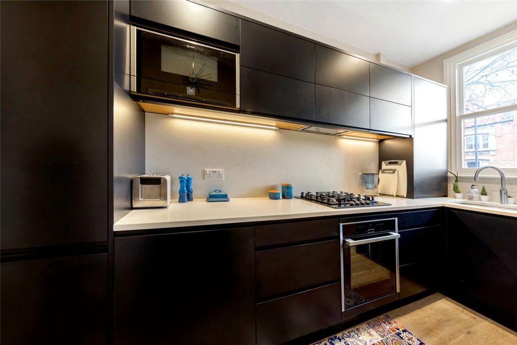 Property photo 2 of 7 Fup190082_27