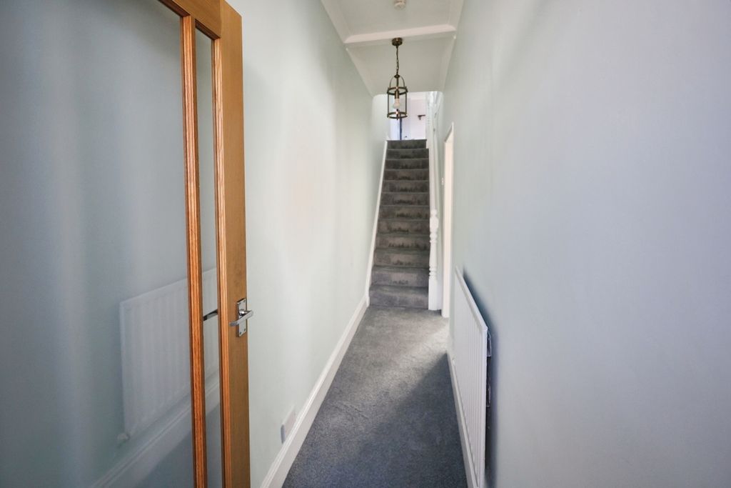 Property photo 2 of 11 Pbox-Unknown-323631.Jpg