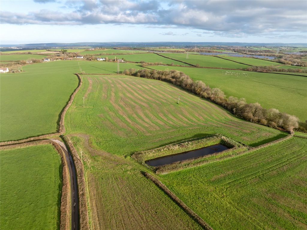 Property photo 3 of 7 Picture No. 02