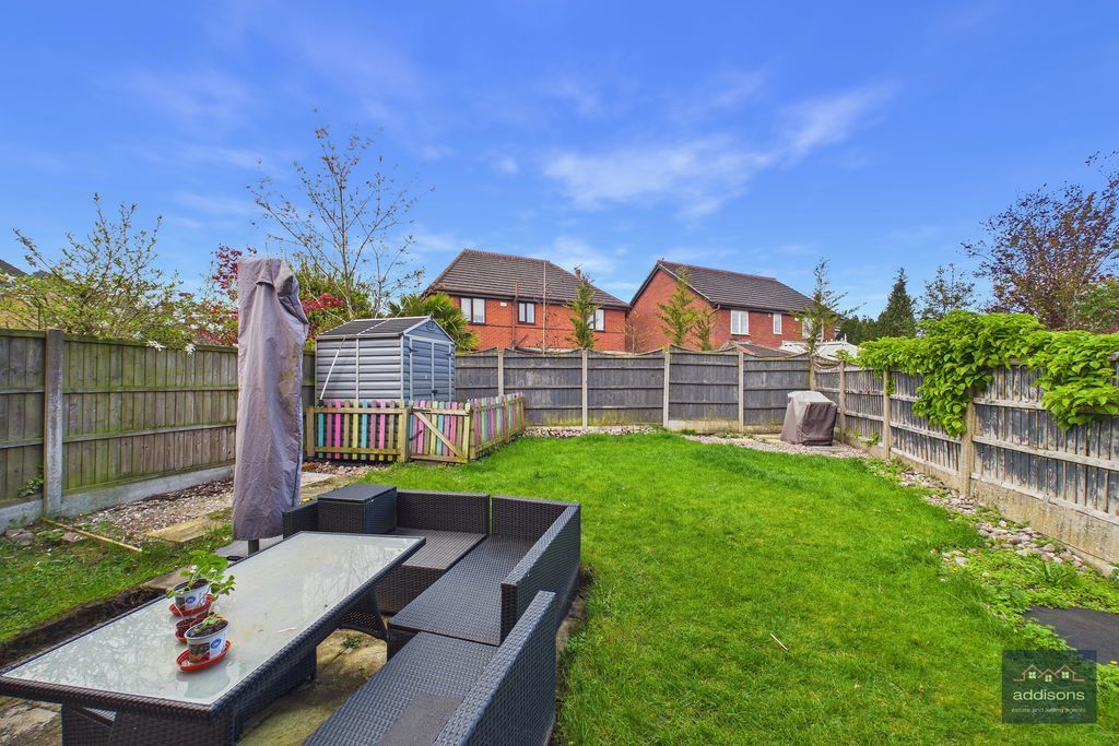 Property photo 3 of 14 Photo 9