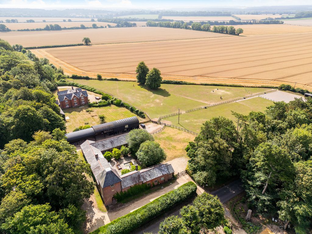 Property photo 1 of 33