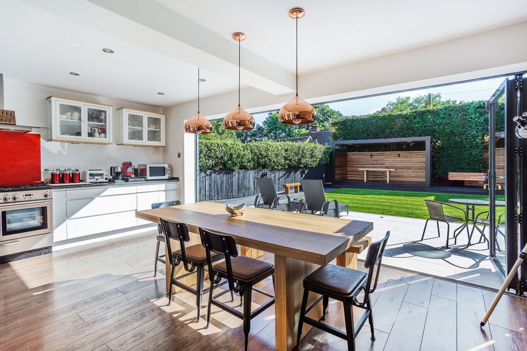 Property photo 2 of 37 2