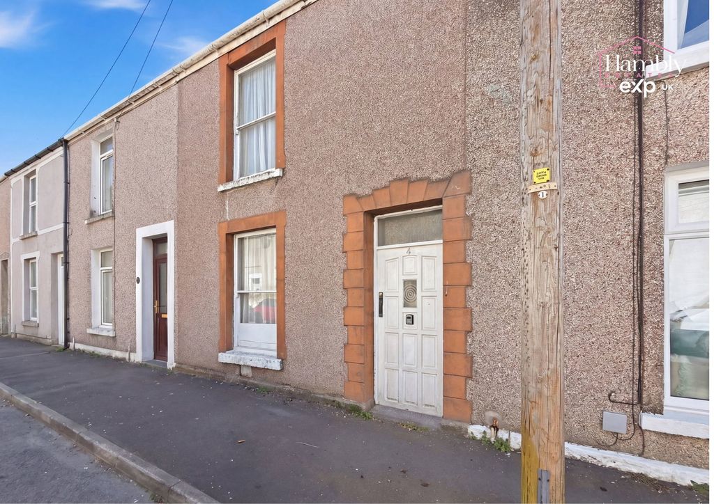 Property photo 1 of 13