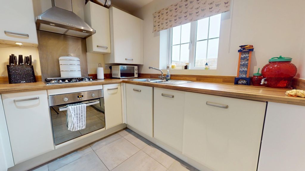 Property photo 2 of 16 4805171