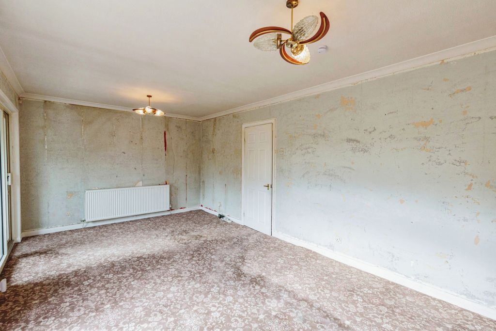 Property photo 3 of 17 Photography