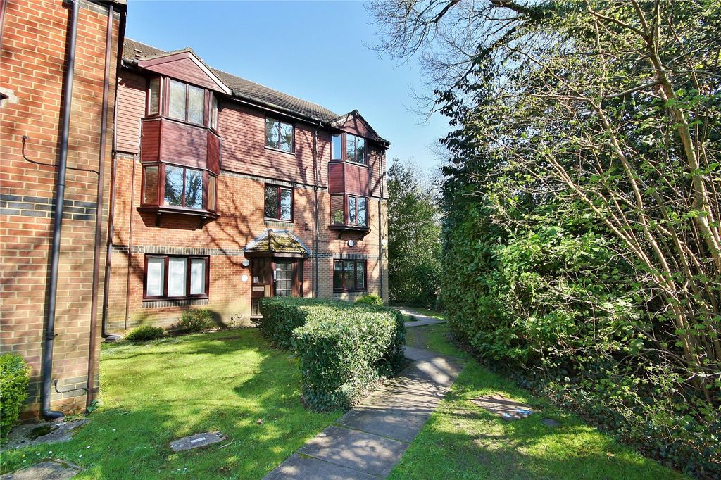 Property photo 1 of 12 Picture No. 14