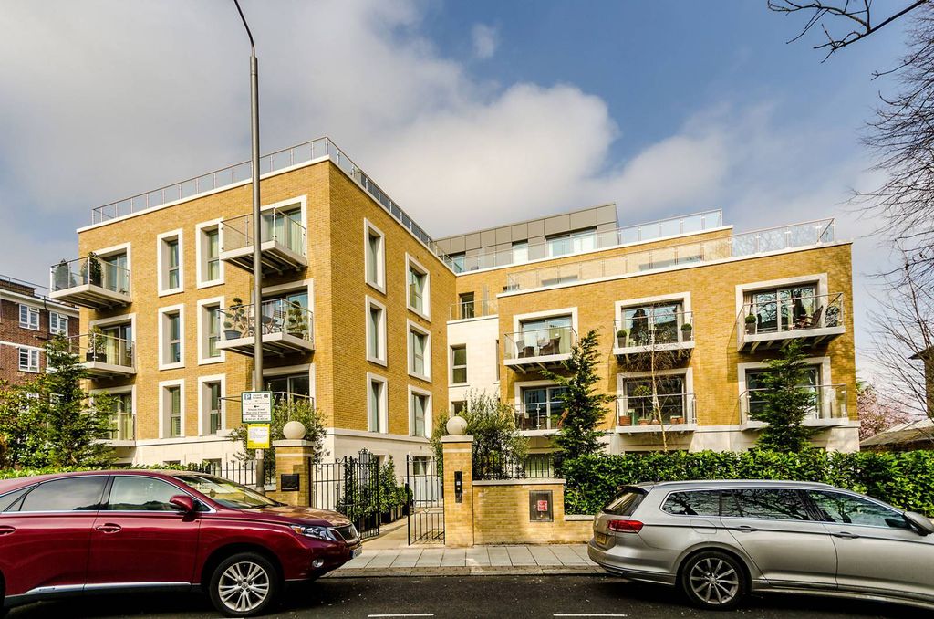 Property photo 3 of 11