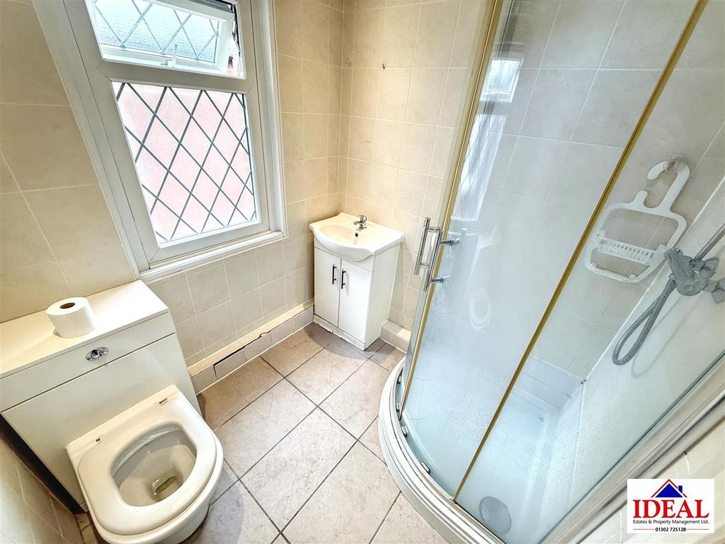 Property photo 3 of 16 Image00023.Jpg