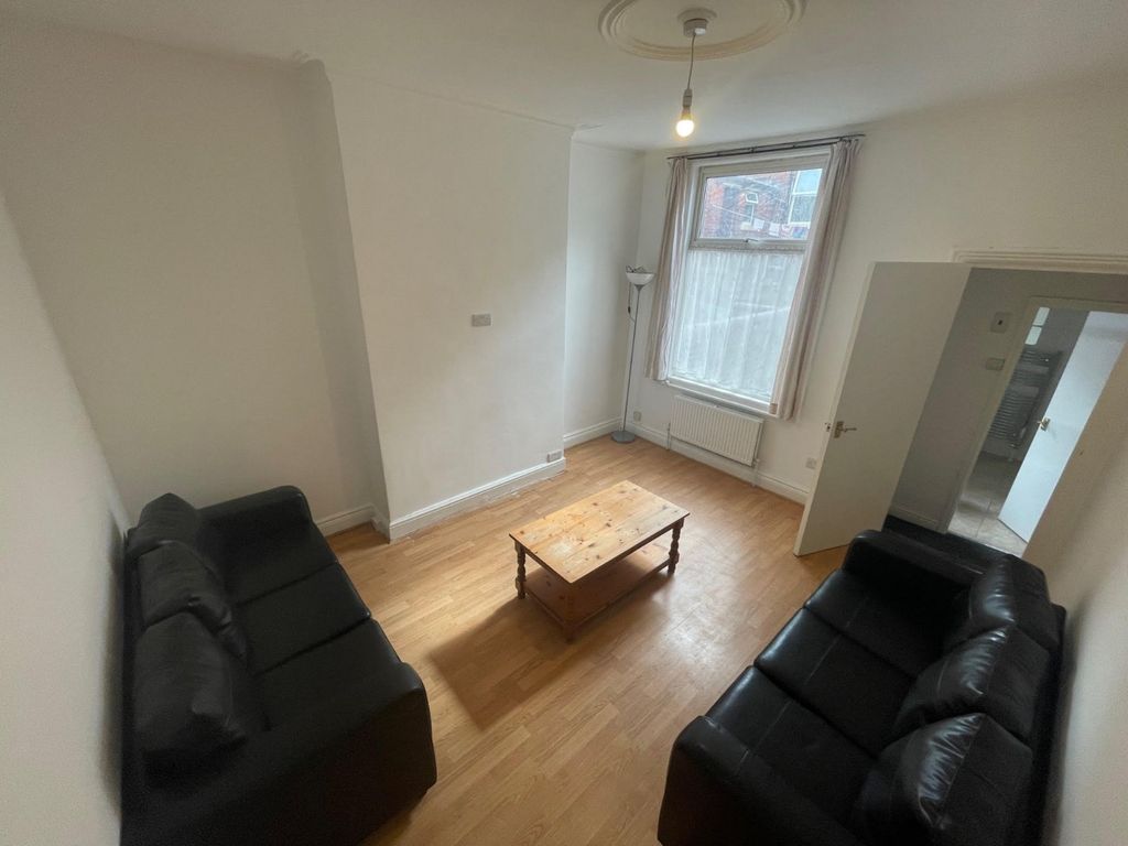 Property photo 3 of 12 Picture No. 03