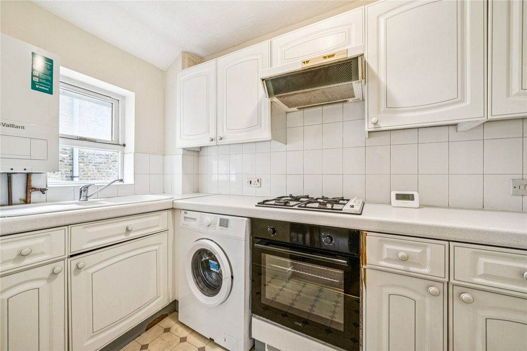 Property photo 3 of 13 Kitchen