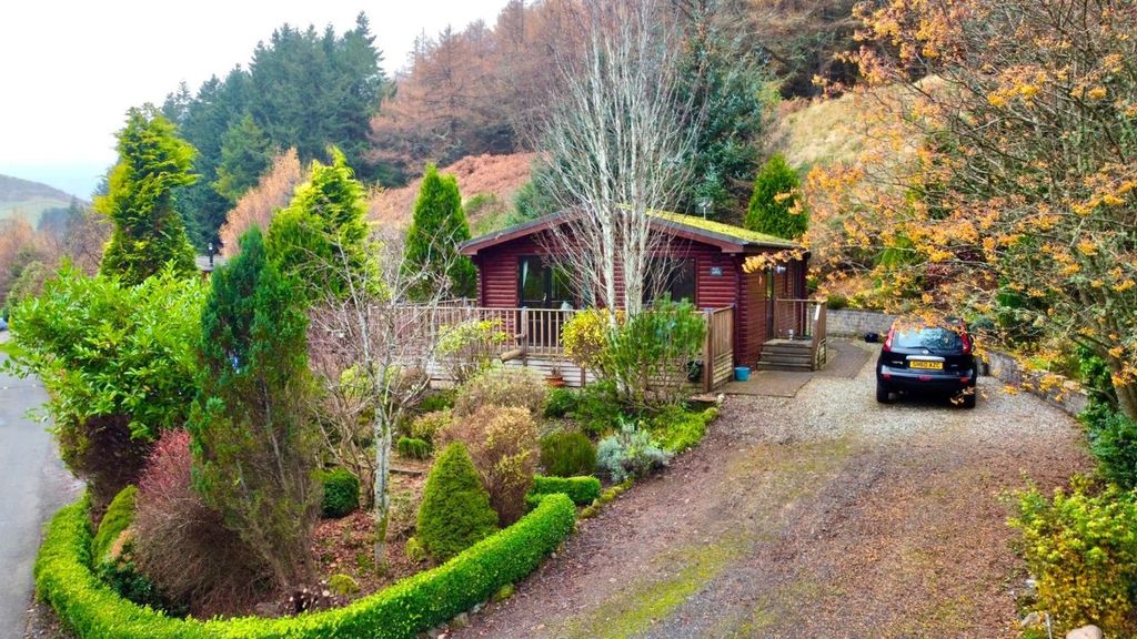Property photo 1 of 29