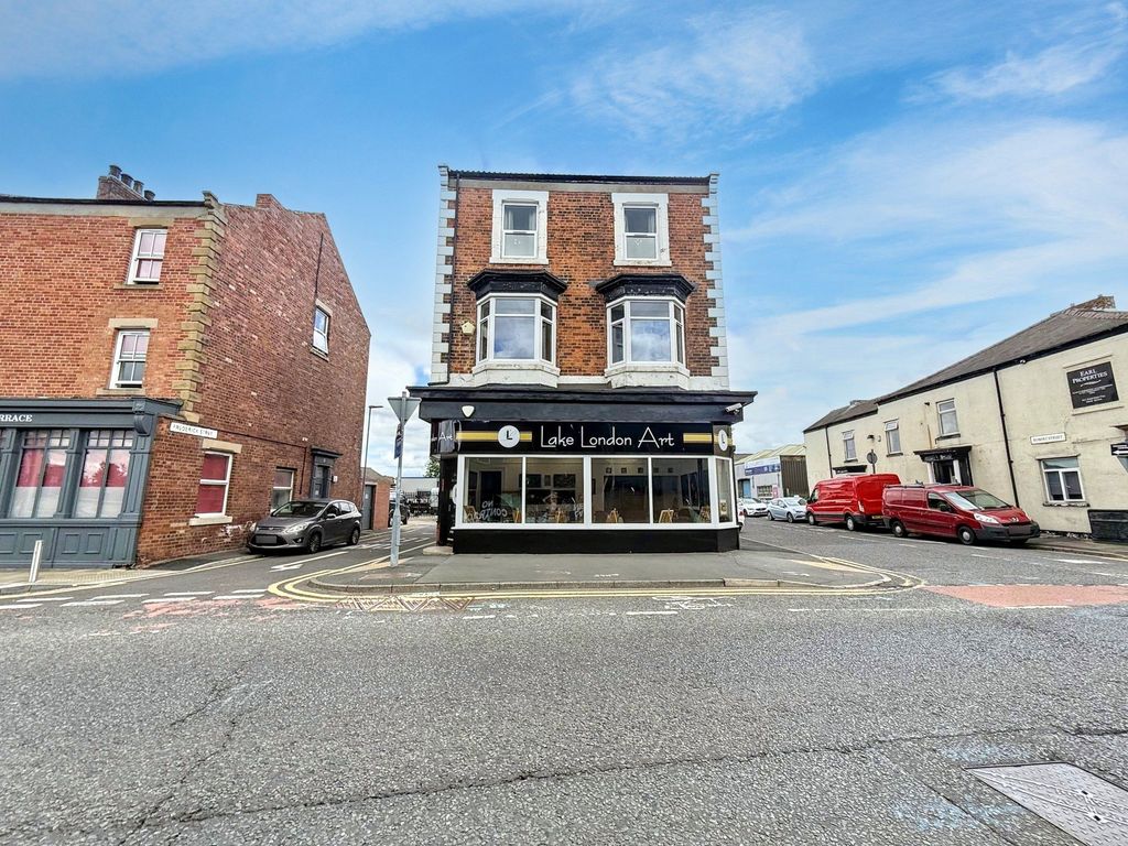 Property photo 1 of 22