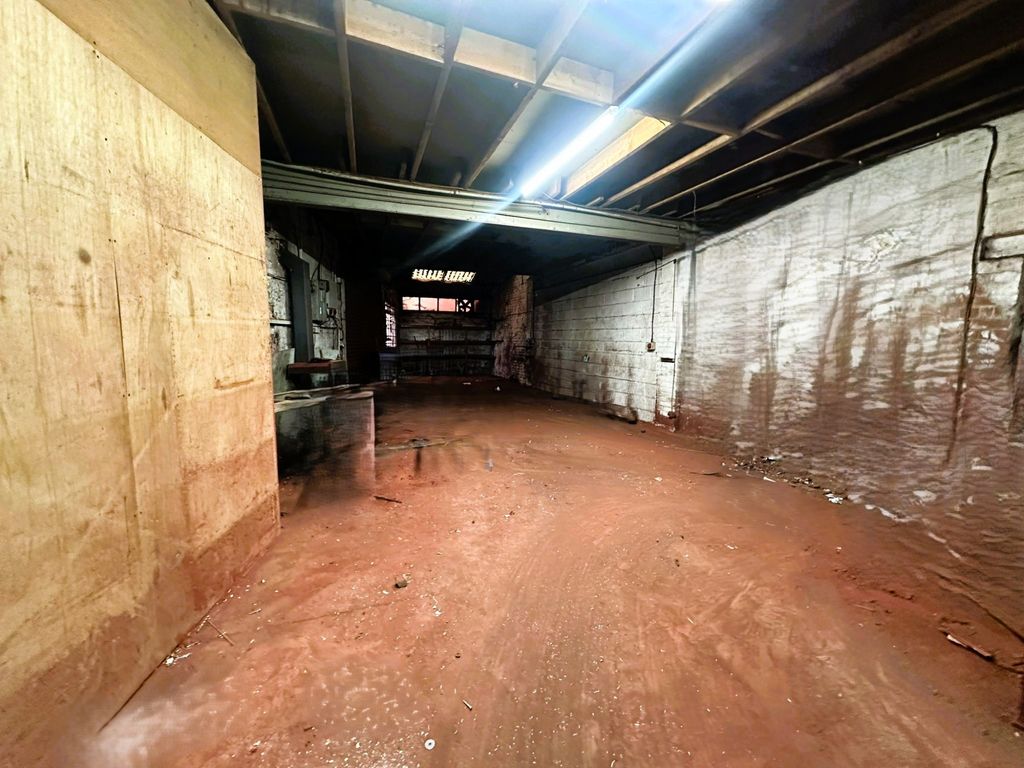 Property photo 1 of 3