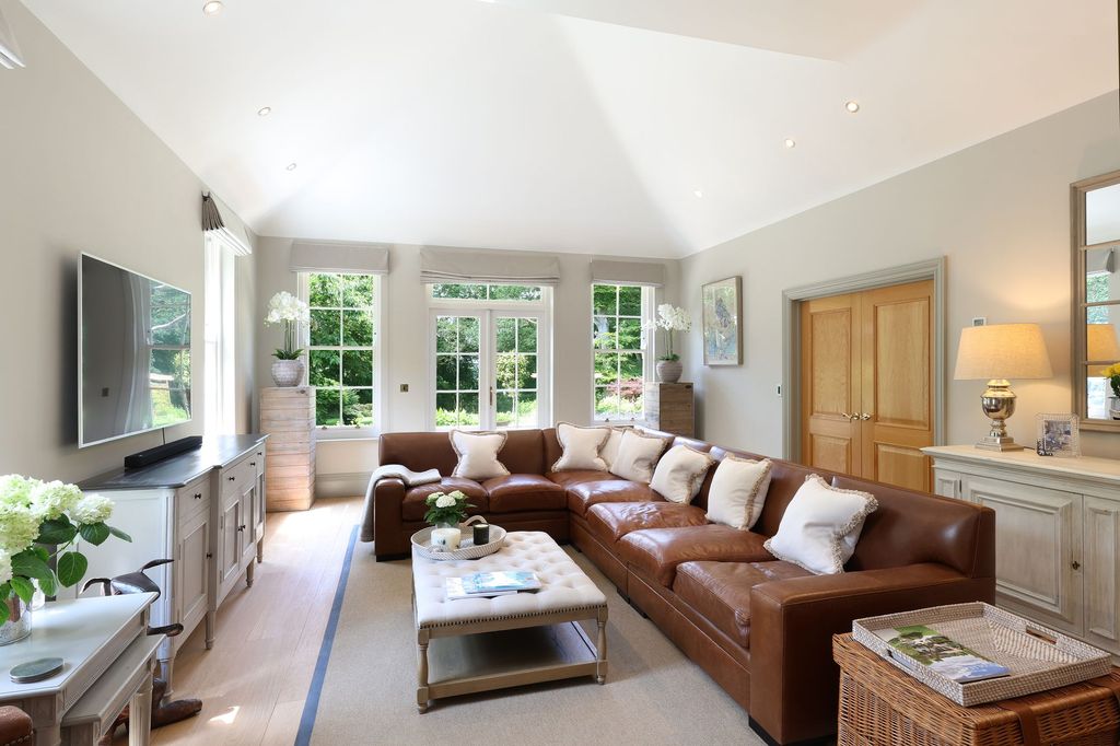 Property photo 3 of 13 Family Room