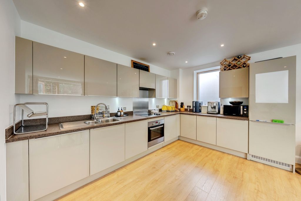 Property photo 3 of 20 A7S03093Hdr